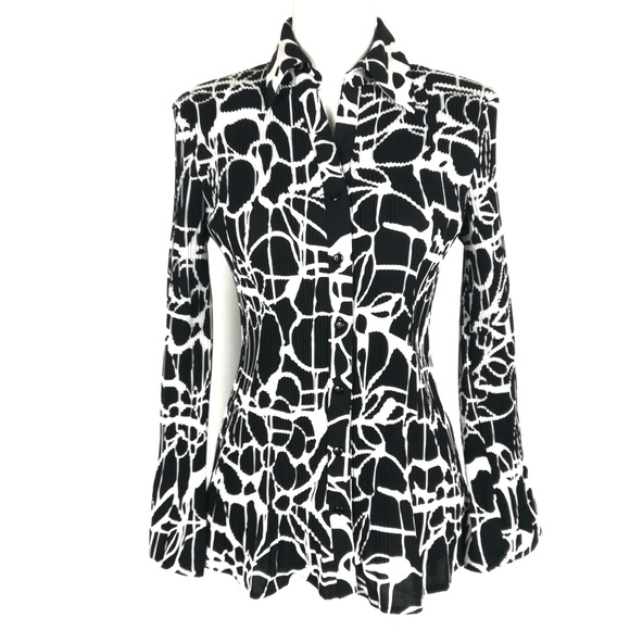 Fred David Tops - * Fred David small black white accordion collared